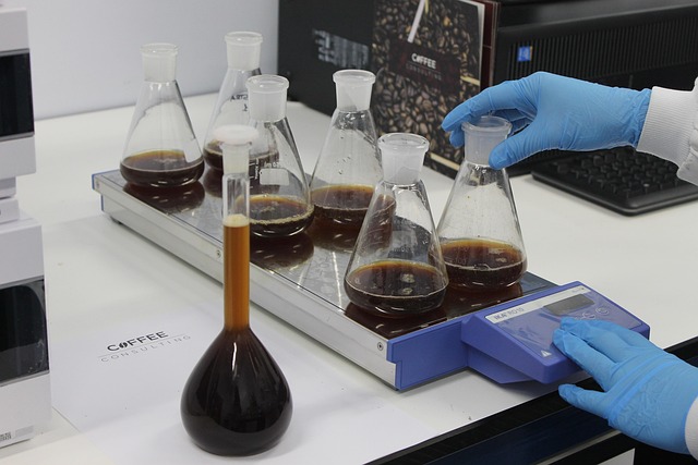 環(huán)保無毒辛酸亞錫/t-9，適用于醫(yī)療、食品級聚氨酯材料的生產(chǎn)